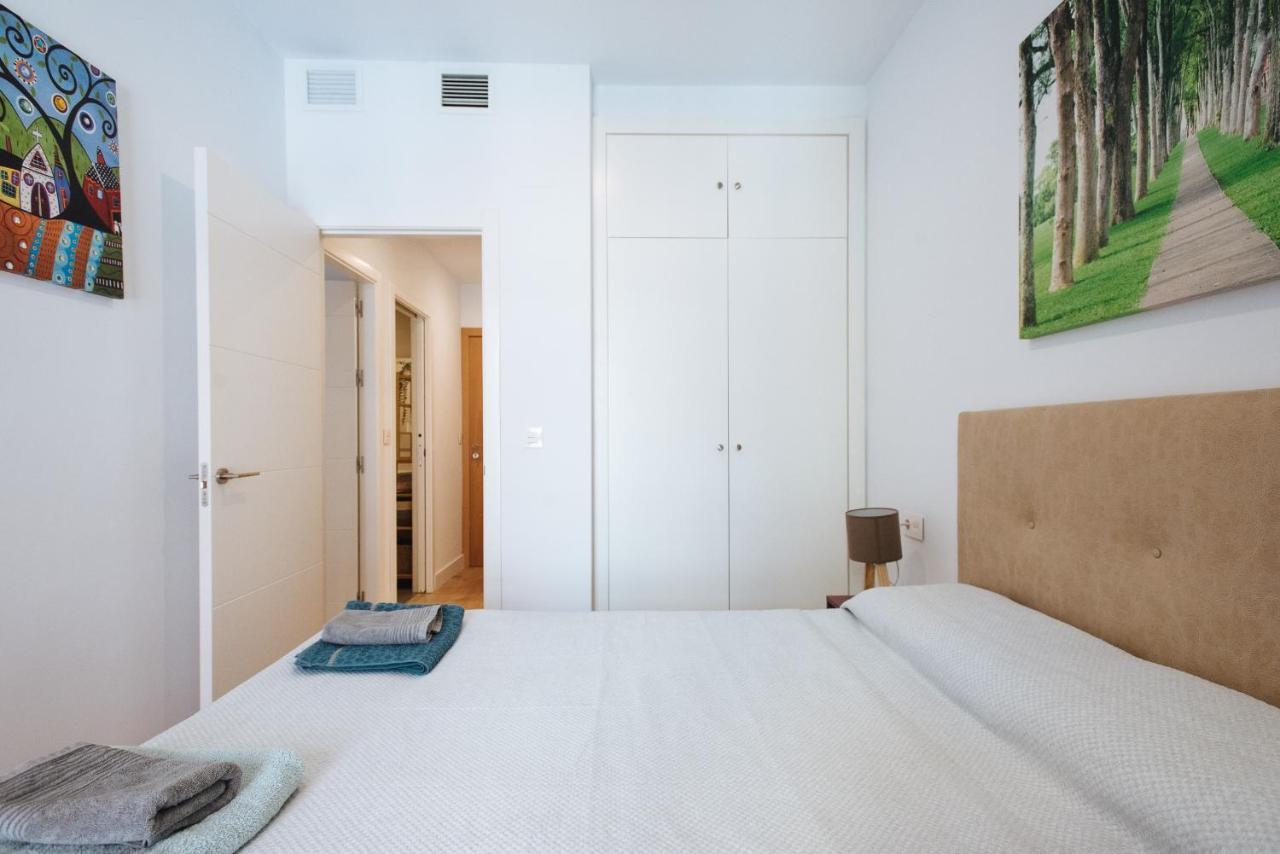 Apartamento Estelar Con Piscina Y Garaje Nervion Appartement Sevilla Buitenkant foto