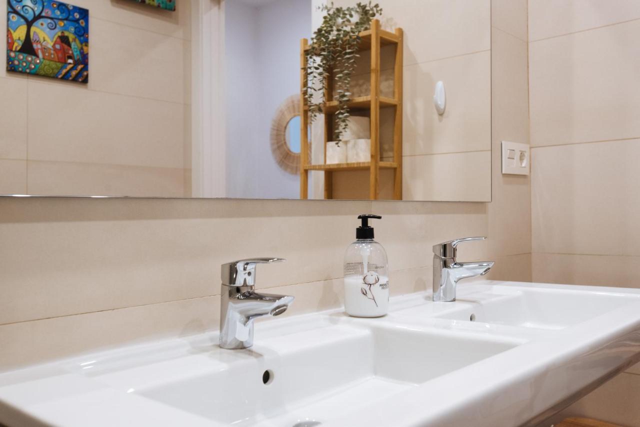 Apartamento Estelar Con Piscina Y Garaje Nervion Appartement Sevilla Buitenkant foto